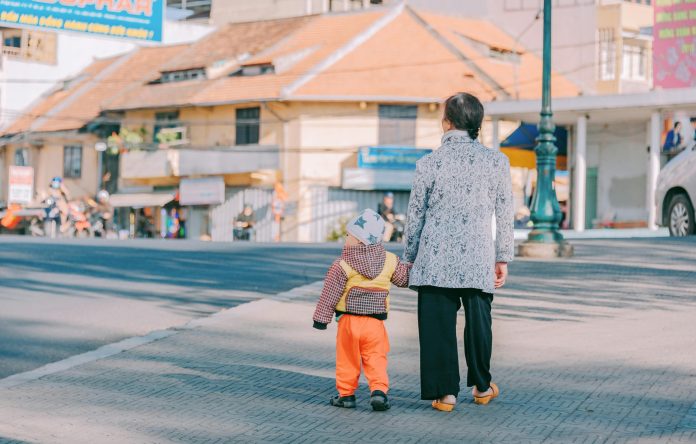 czy babcia może być opiekunem dziennym