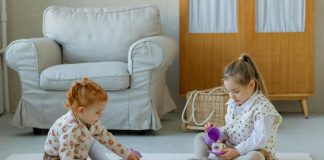 ile dzieci przypada na jednego opiekuna w żlobku