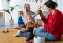 Jak wygląda kurs opiekunki w żłobku