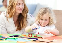 Ile zarabia pomoc nauczyciela w przedszkolu Sprawdź aktualne stawki